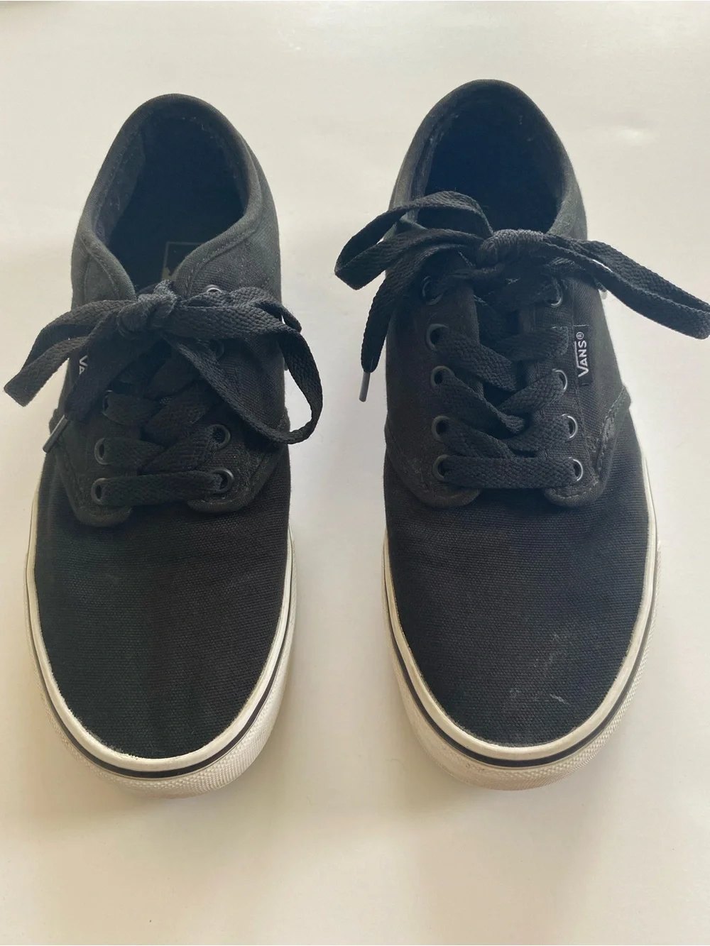 Vans Black Canvas Low-Top Lace-Up Sneakers mens 7 Womens 8.5 shoes